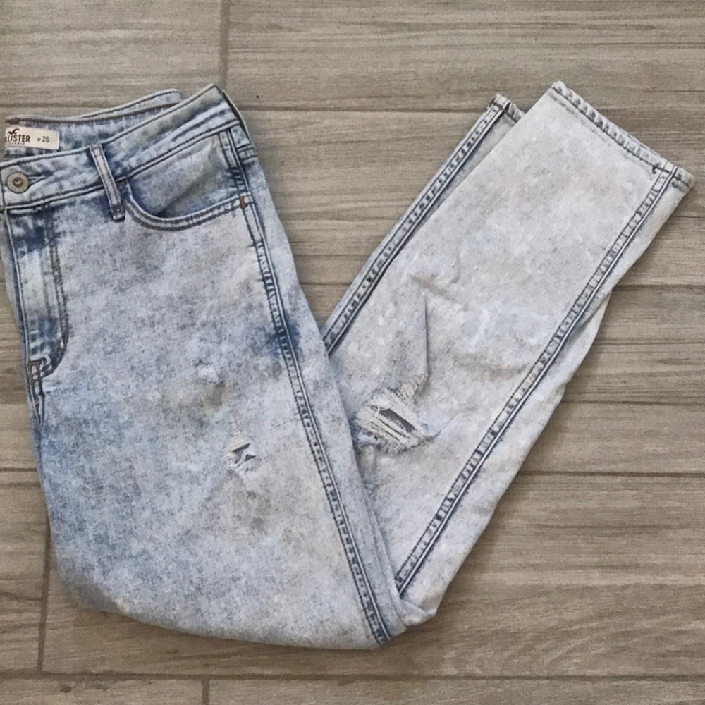 💋Hollister Denim washed jeans. High waisted.